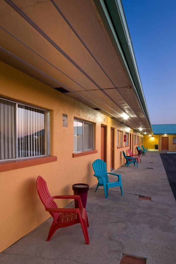 Sunset Motel Moriarty Eksteriør billede